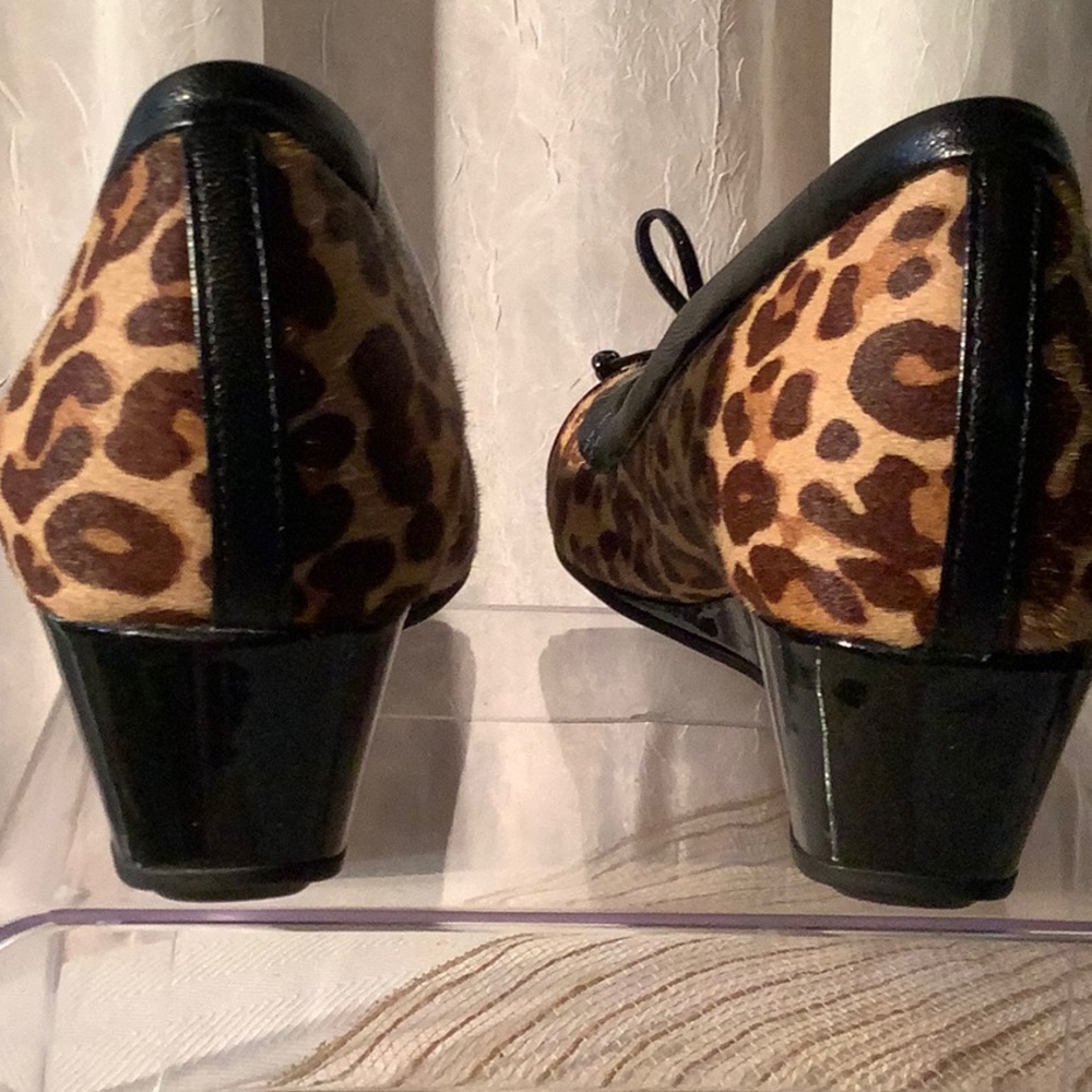 Cole Haan Wedge animal Print. EUC. Size 6B Nike Air - Picture 4 of 7